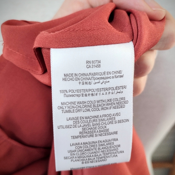 NWOT BCBGeneration Collared Button Up Blouse, Salmon, Medium, Perfect Condition! - Picture 10 of 11